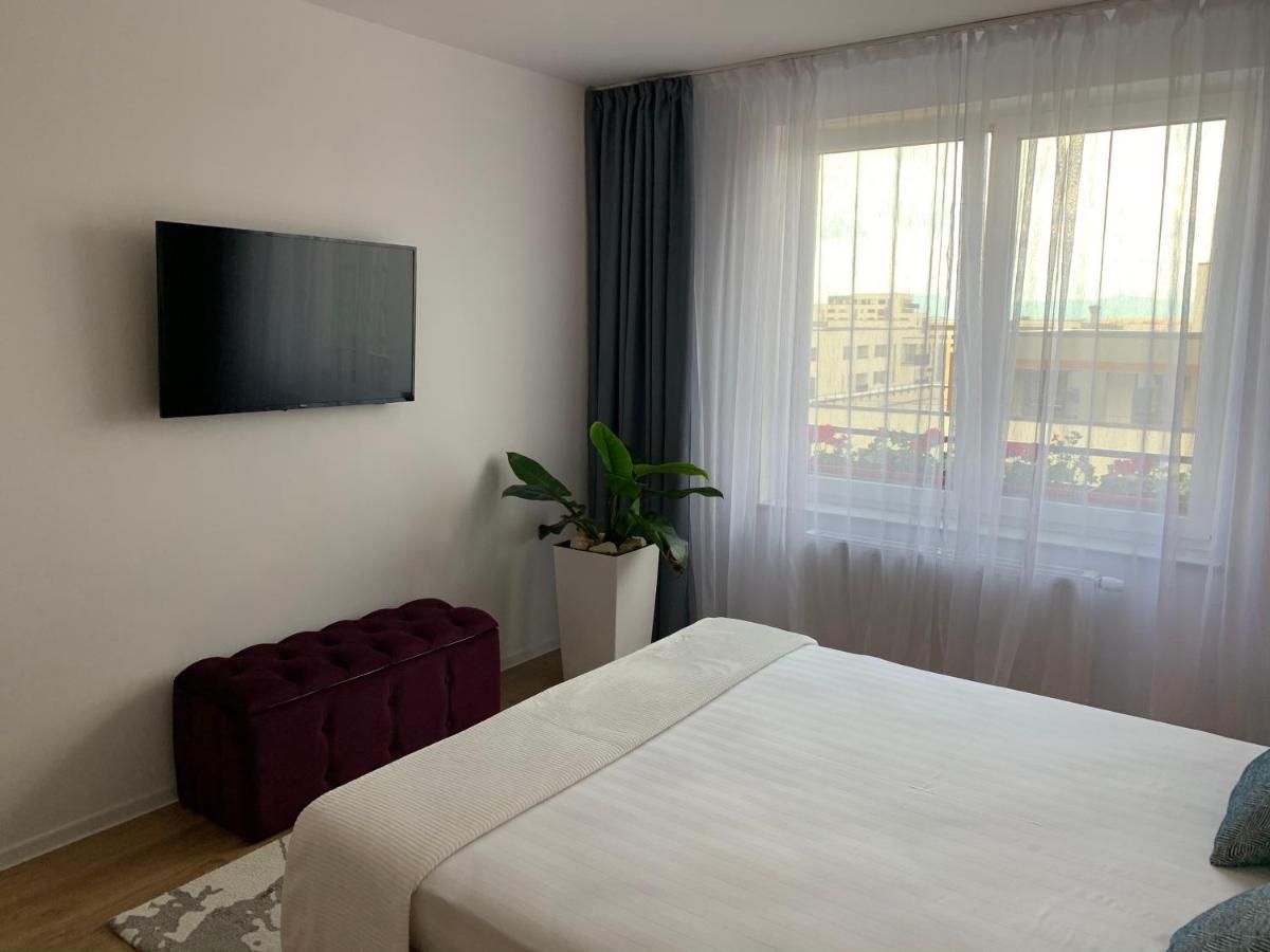 Executive Apartment Avantgarden Coresi Брашов Екстериор снимка